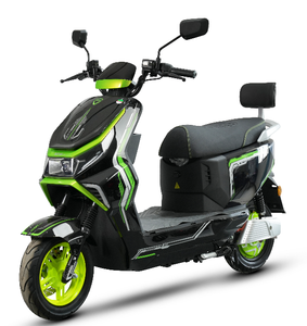 Moto elettrica in stile italiano